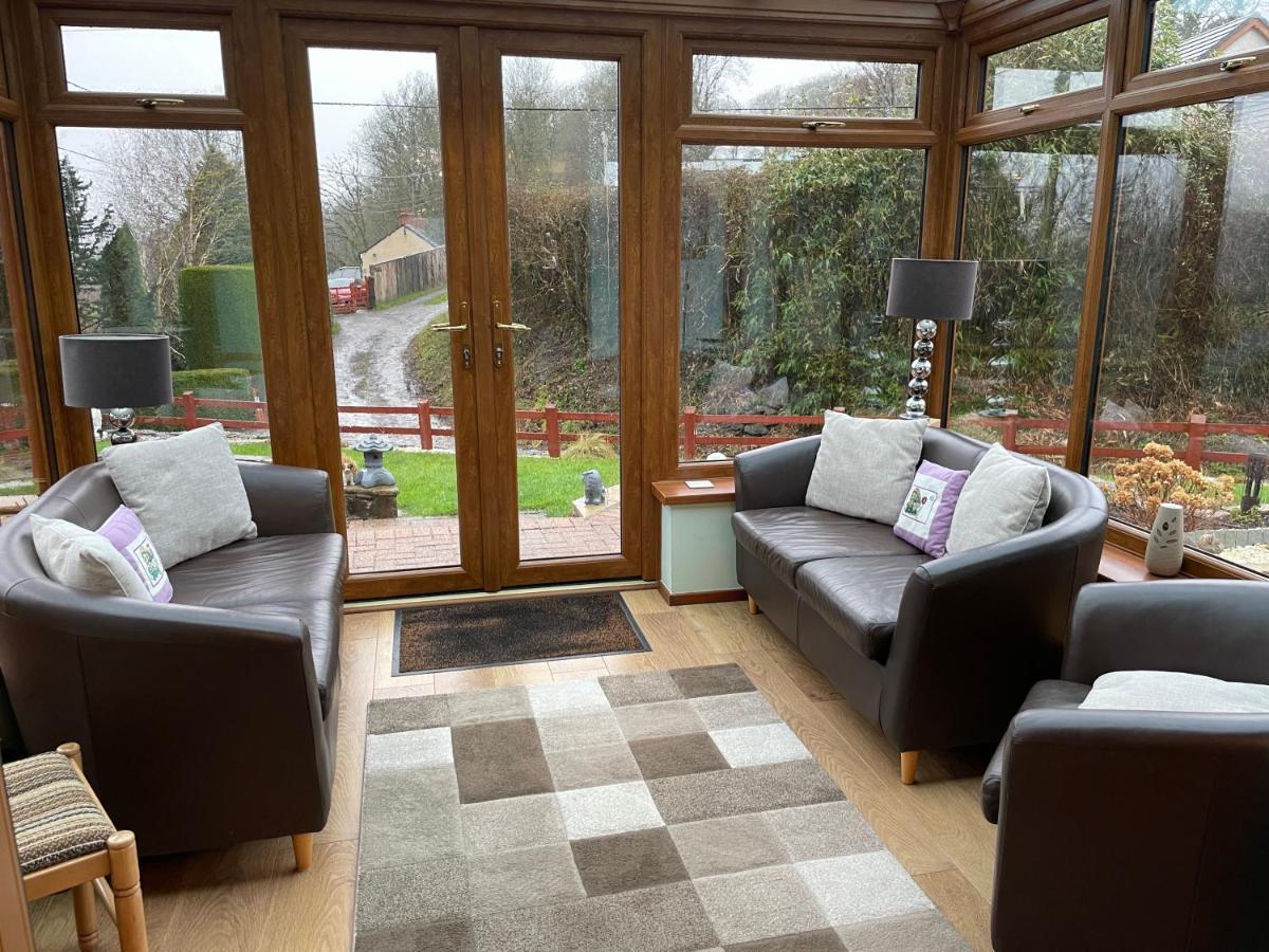 Dyffryn Taf - Spacious 3 Bedroom Bungalow Close To Amenities St Clears Bagian luar foto