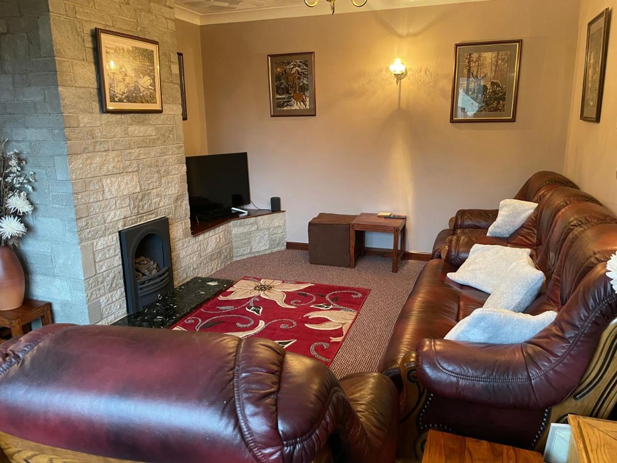 Dyffryn Taf - Spacious 3 Bedroom Bungalow Close To Amenities St Clears Bagian luar foto